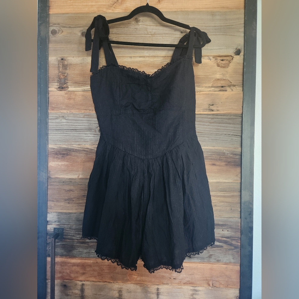 NWOT Show Me Your Mumu Regal Romper  Black - Picture 3 of 5